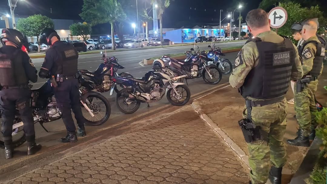 Operação "Silêncio e Ordem" apreende 17 motocicletas irregulares em Paranavaí