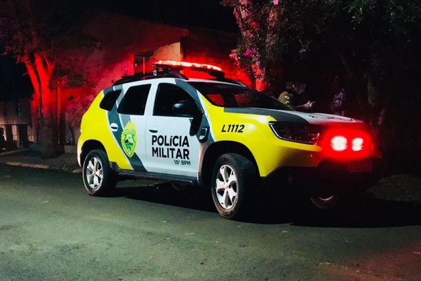 Casal é levado à delegacia após PM apreender drogas e dinheiro em Paranacity